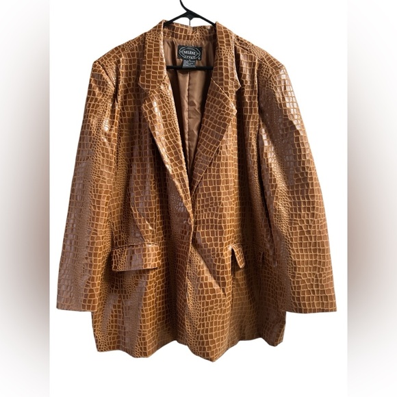 Selene Sport Jackets & Blazers - Vintage animal print brown crocodile blazer jacket